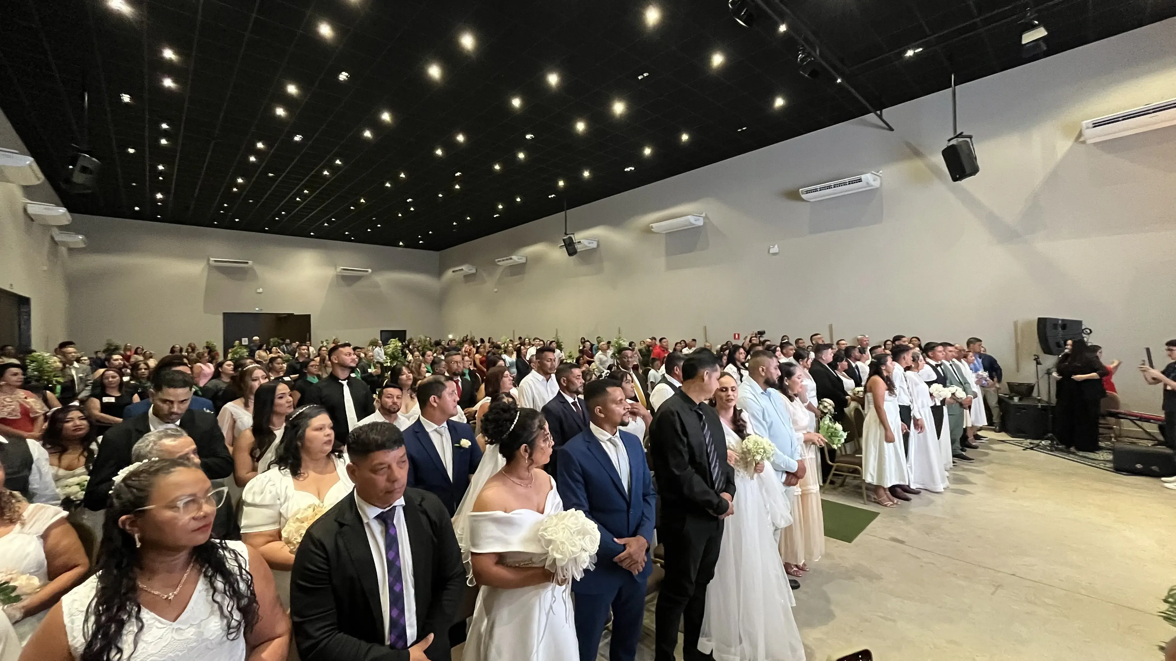 Casamento Comunitário celebra o amor e oficializa a união de 40 casais em Porto Velho 